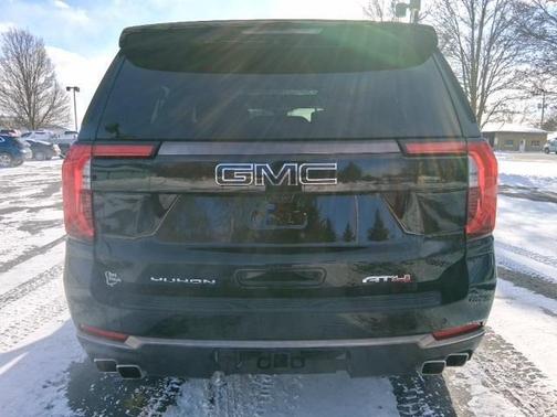 2025 GMC Yukon XL 4WD AT4 Ultimate