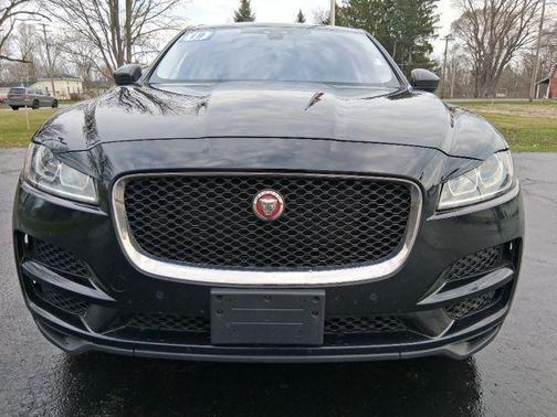 Narvik Black 2019 Jaguar F-PACE 25t