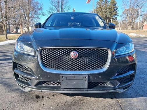 Narvik Black 2019 Jaguar F-PACE 25t