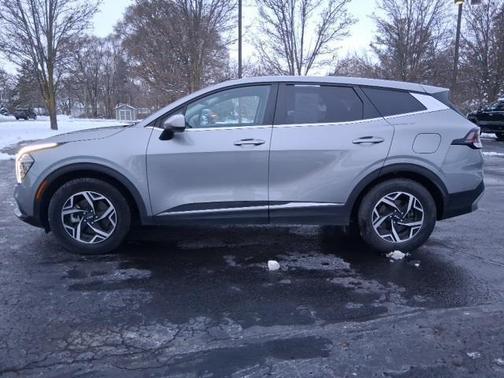 2024 Kia Sportage LX