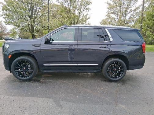 Titanium Rush Metallic 2024 GMC Yukon SLT