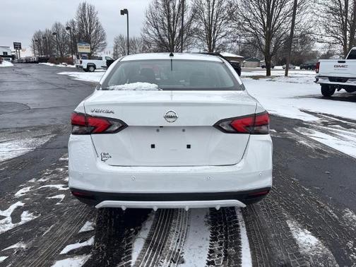 2021 Nissan Versa 1.6 S