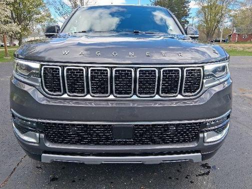 Gray 2024 Jeep Wagoneer L Series II 4x4
