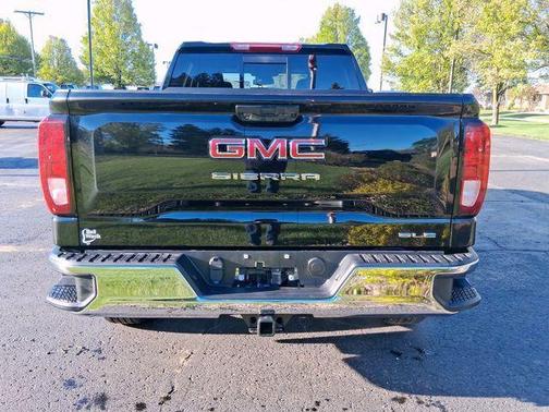 Onyx Black 2026 GMC Sierra 1500 SLE