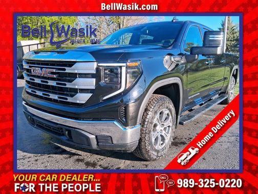Onyx Black 2026 GMC Sierra 1500 SLE