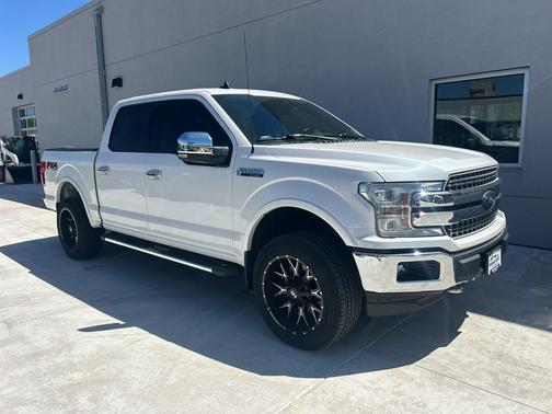 White Platinum Metallic Tri-Coat 2019 Ford F-150 Lariat