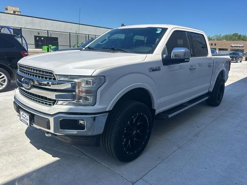 White Platinum Metallic Tri-Coat 2019 Ford F-150 Lariat