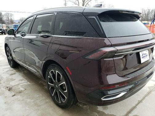 2024 Lincoln Nautilus Reserve