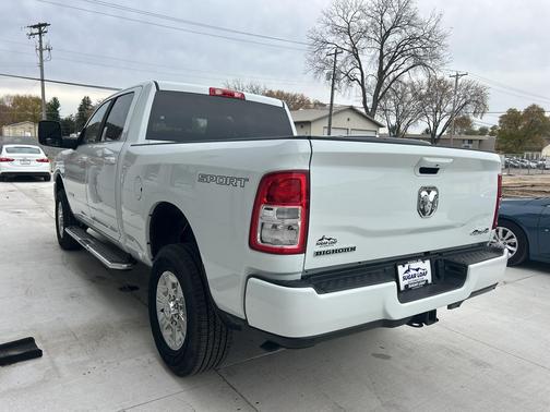 2024 RAM 2500 Big Horn Crew Cab 4x4 6'4' Box