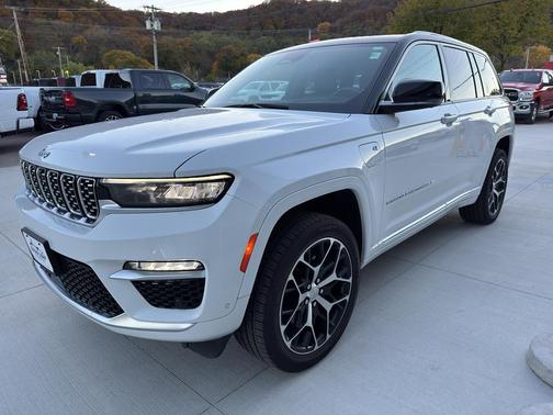 2022 Jeep Grand Cherokee 4xe Summit Reserve