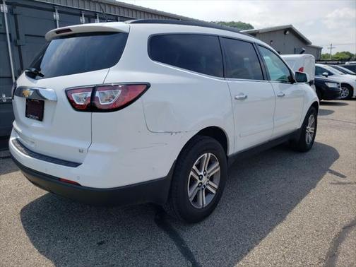 2017 Chevrolet Traverse 2LT