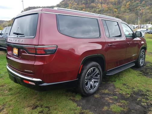 2023 Jeep Wagoneer L Series II 4x4