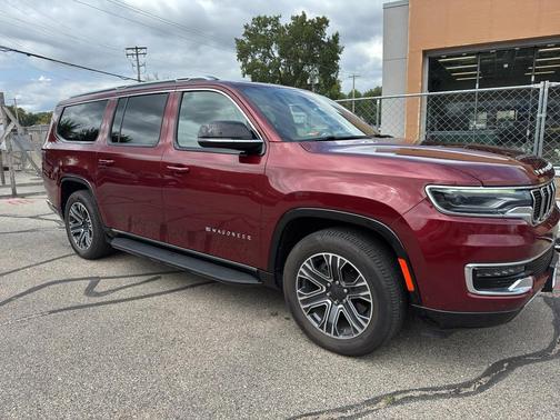 2023 Jeep Wagoneer L Series II 4x4