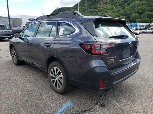 2022 Subaru Outback Base