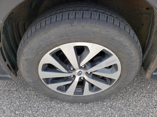 2022 Subaru Outback Base