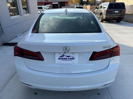 2017 Acura TLX w/Technology Package