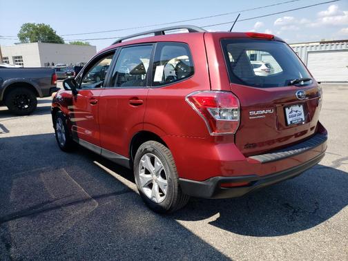 2015 Subaru Forester 2.5i