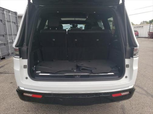 2023 Jeep Grand Wagoneer Series II 4x4