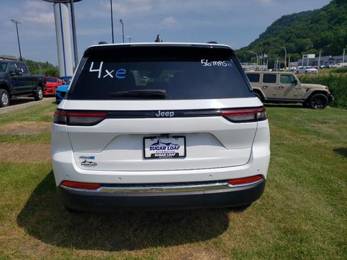 2024 Jeep Grand Cherokee 4xe Base