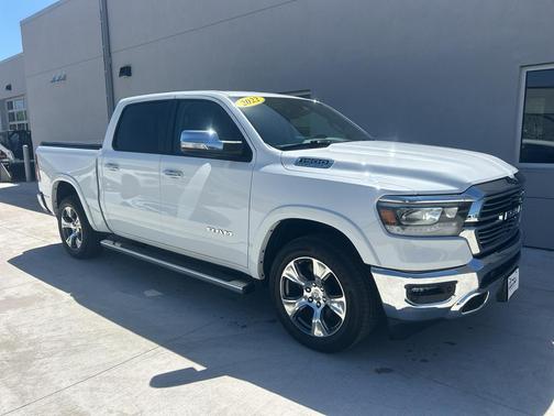 Bright White Clearcoat 2022 RAM 1500 Laramie