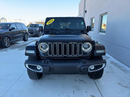2024 Jeep Wrangler 4-Door Sahara 4x4