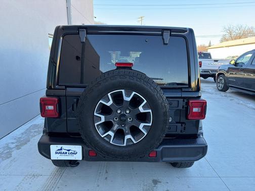 2024 Jeep Wrangler 4-Door Sahara 4x4