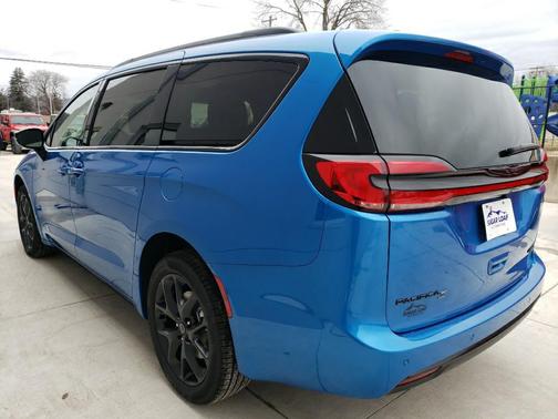 2026 Chrysler Pacifica Limited