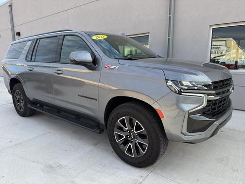 2022 Chevrolet Suburban 4WD Z71
