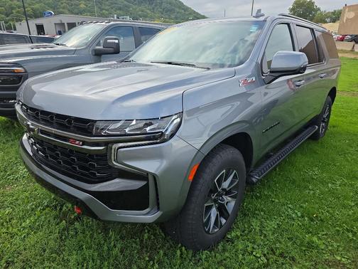 2022 Chevrolet Suburban 4WD Z71