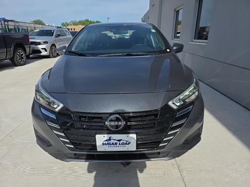 Gun Metallic 2025 Nissan Versa 1.6 SV