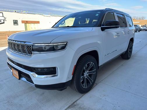 2023 Jeep Grand Wagoneer 4x4