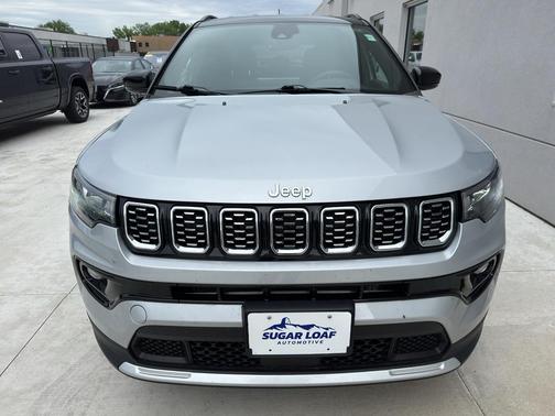 Silver Zynith Metallic Clearcoat 2025 Jeep Compass Limited