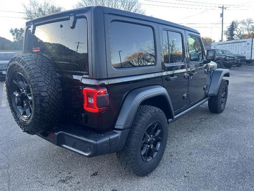 2020 Jeep Wrangler Unlimited Willys 4X4