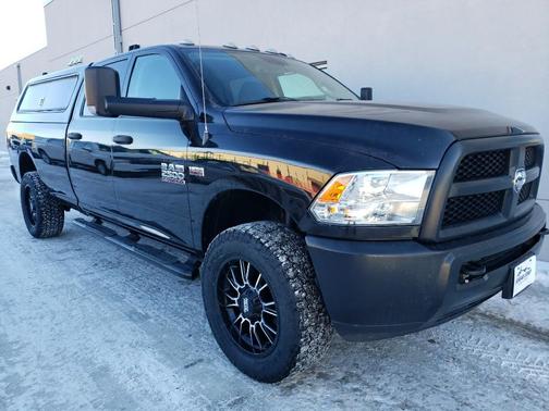 2018 RAM 2500 Tradesman Crew Cab 4x4 8' Box