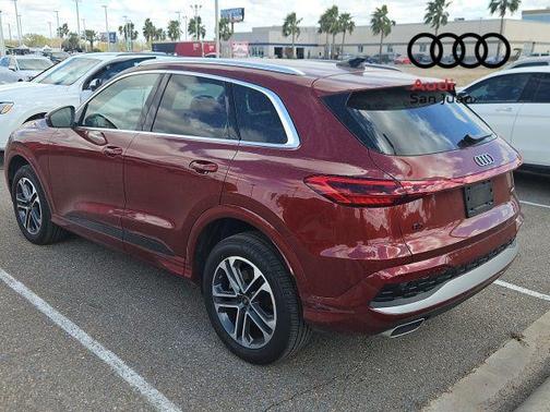 2025 Audi Q5 Premium TFSI quattro S tronic