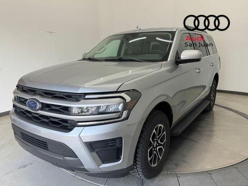 ICONIC SILVER METALLIC 2024 Ford Expedition XLT