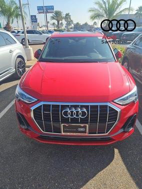 2025 Audi Q3 Premium 45 TFSI S line quattro Tiptronic