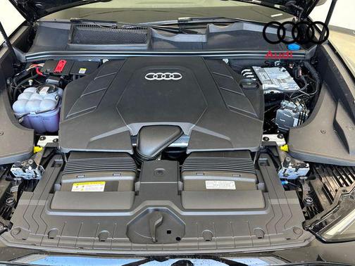 2026 Audi Q8 55 Premium Plus