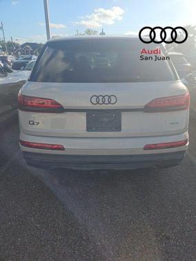 2023 Audi Q7 45 Premium Plus