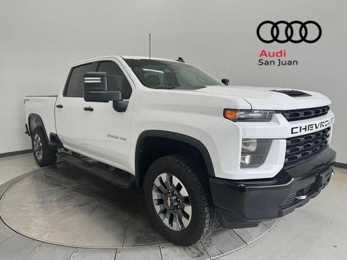 Summit White 2022 Chevrolet Silverado 2500 Custom