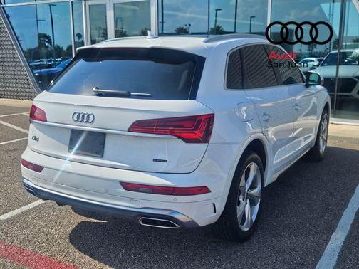 2023 Audi Q5 45 S line Premium Plus
