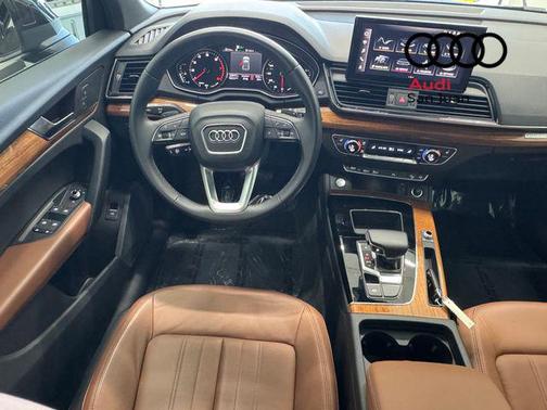 2023 Audi Q5 45 S line Premium
