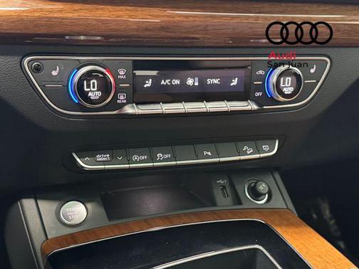 2023 Audi Q5 45 S line Premium