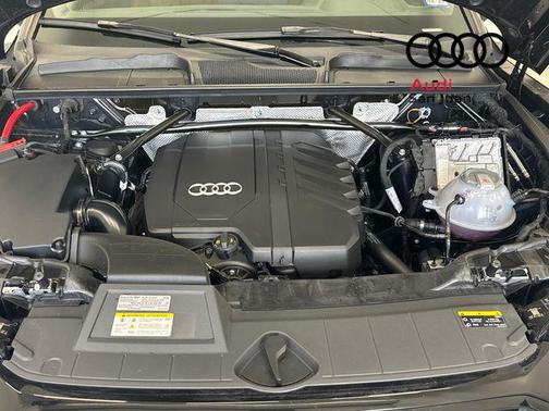 2025 Audi Q5 45 S line Premium