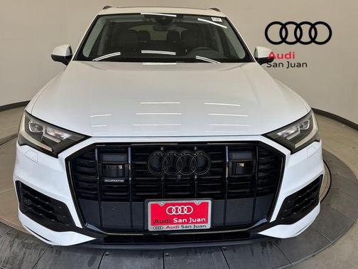 2023 Audi Q7 45 Premium Plus