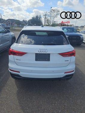 2022 Audi Q3 45 S line Premium