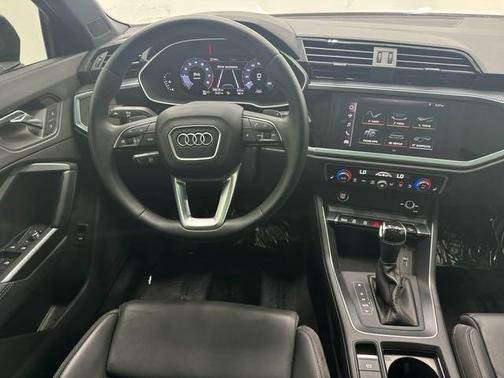 2021 Audi Q3 45 S line Premium