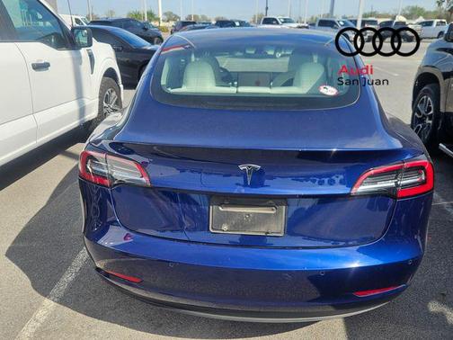 2022 Tesla Model 3 Standard Range