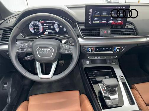 2025 Audi Q5 Premium 45 TFSI S line quattro
