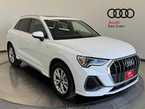 2025 Audi Q3 Premium 45 TFSI S line quattro Tiptronic